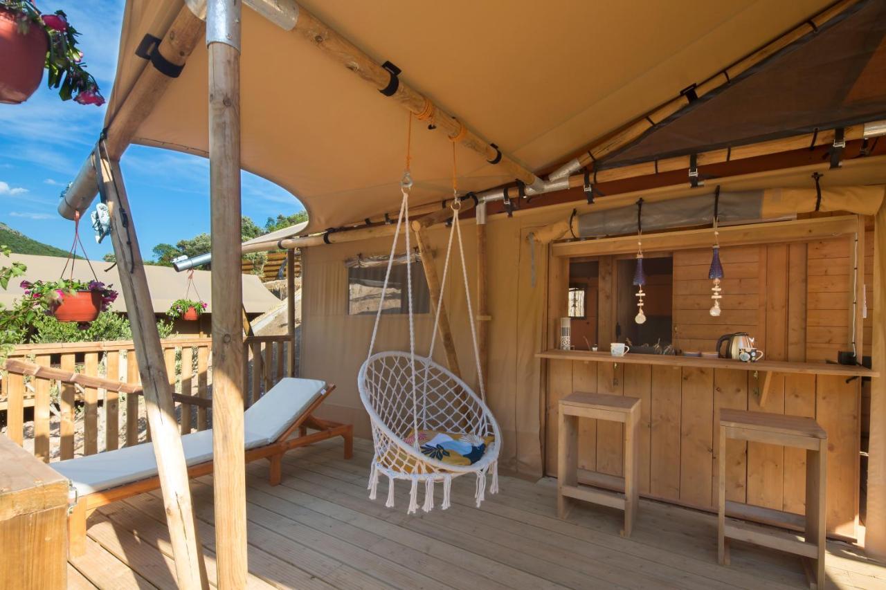 Sea Glamping Hotel โกตอร์ ภายนอก รูปภาพ