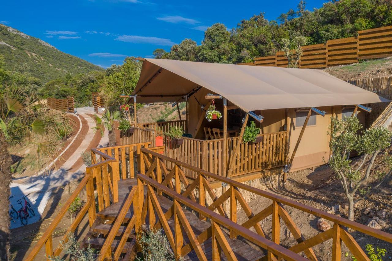 Sea Glamping Hotel โกตอร์ ภายนอก รูปภาพ