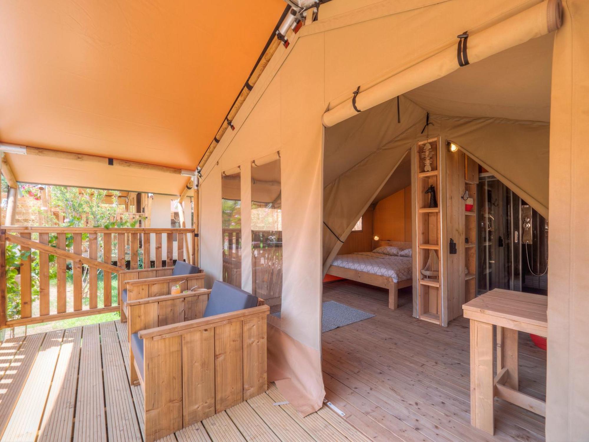 Sea Glamping Hotel โกตอร์ ภายนอก รูปภาพ