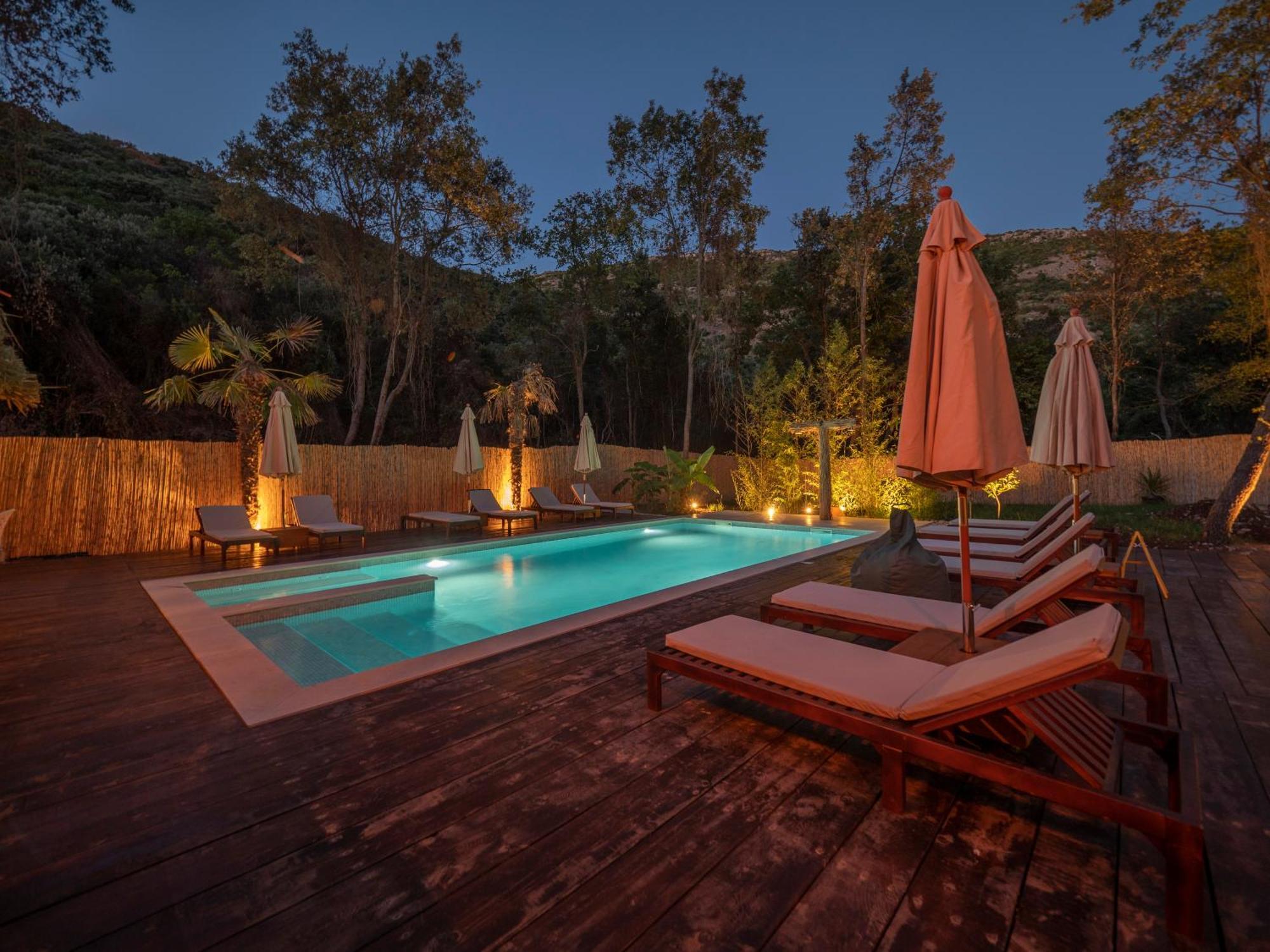 Sea Glamping Hotel โกตอร์ ภายนอก รูปภาพ
